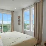 Luxury Penthouse , Private Roofdeck & Amazing View