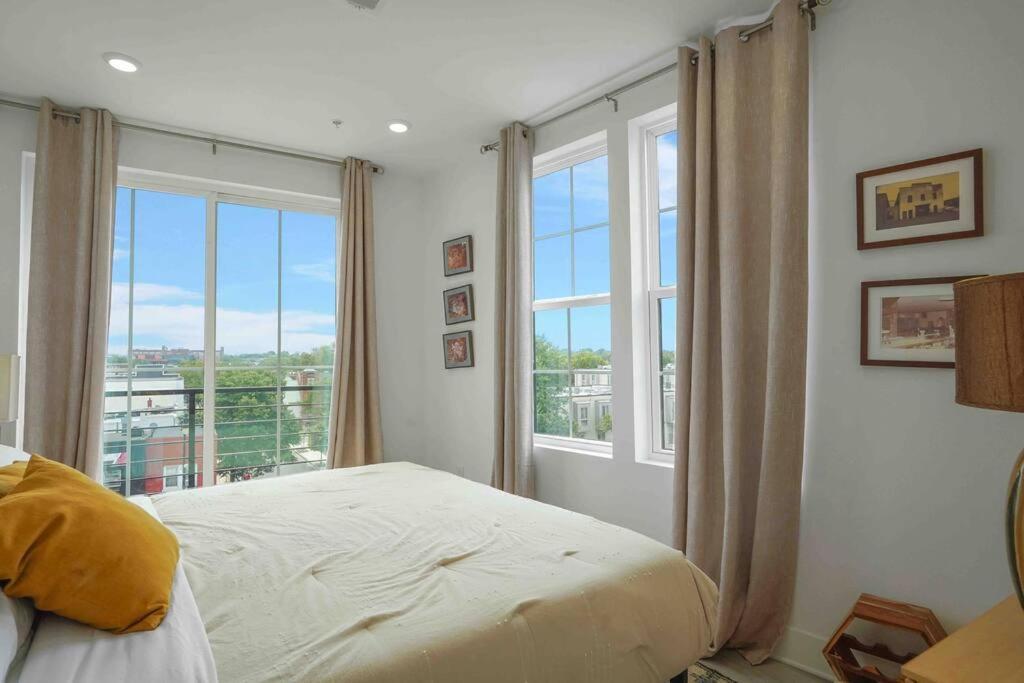 Luxury Penthouse , Private Roofdeck & Amazing View *