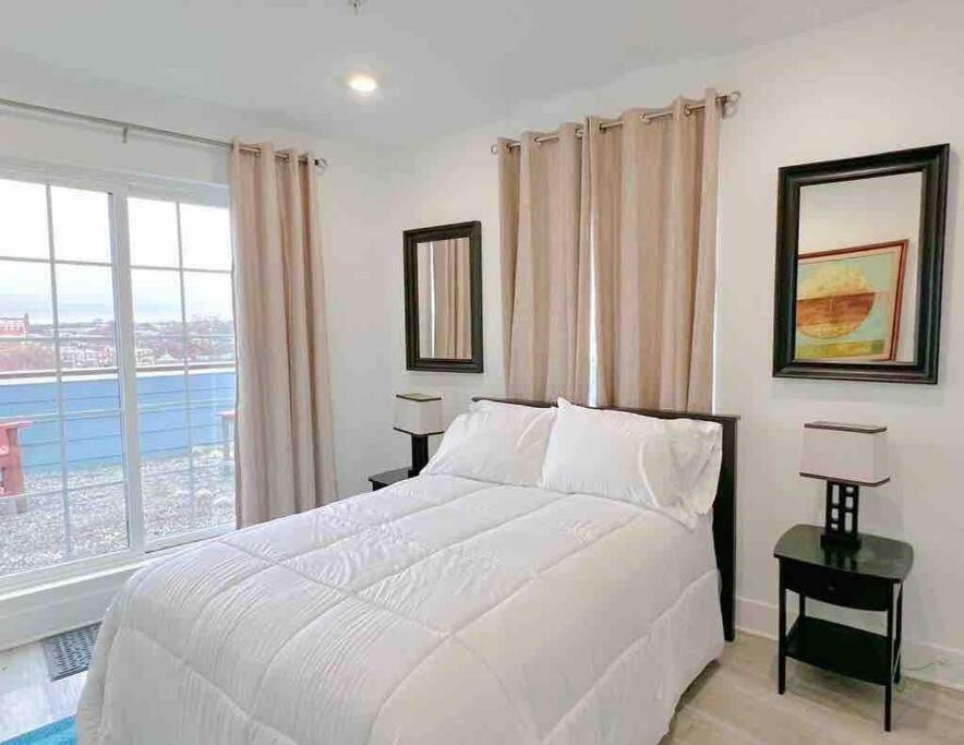 Luxury Penthouse , Private Roofdeck & Amazing View